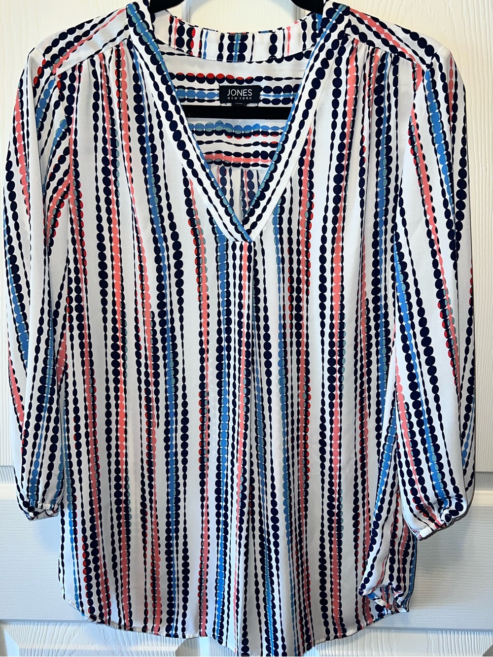 Jones New York White V-Neck Striped Dot Blouse Sz M